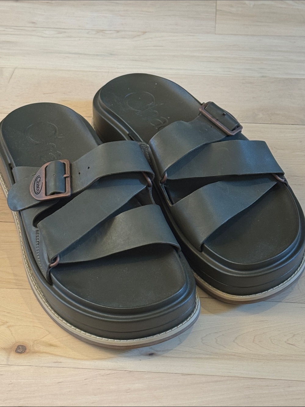 Chaco Women's Townes Midform sandals-Size 11